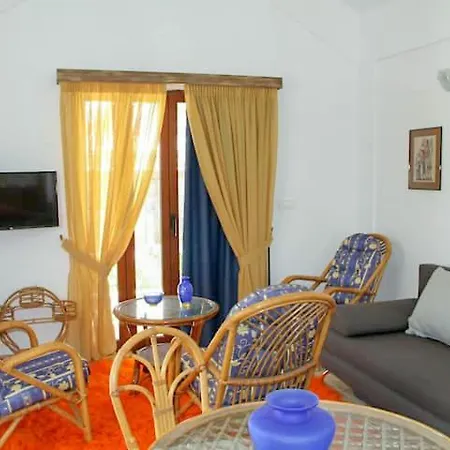 αριων Village & Apartamento