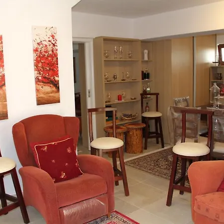 αριων Village & Apartamento