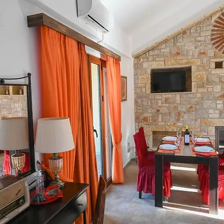 αριων Village &