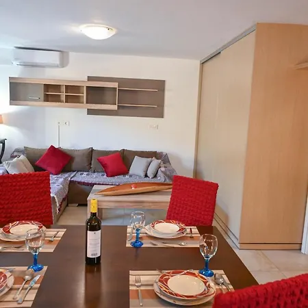 αριων Village & *