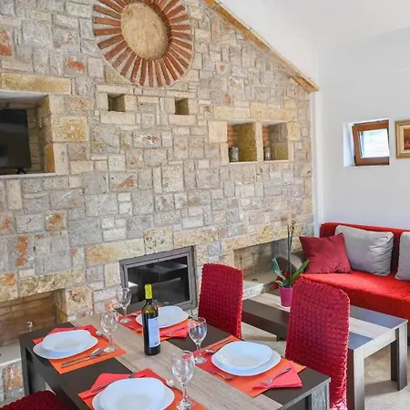 αριων Village & *