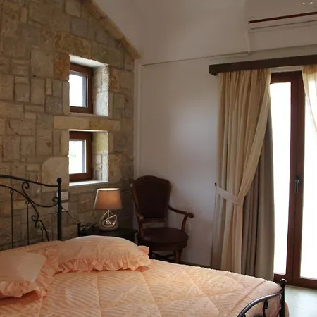 αριων Village & Apartamento