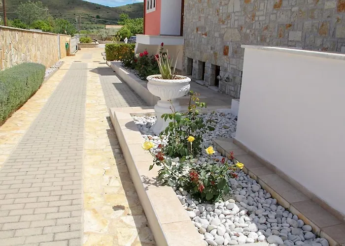 Apartamento αριων Village &