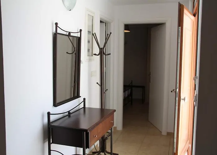 αριων Village & Náuplia