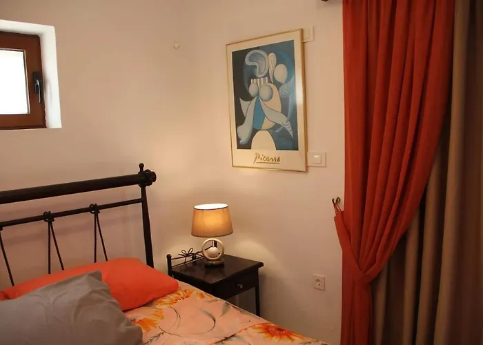 αριων Village & Apartamento