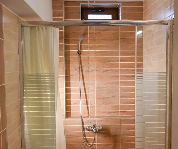 αριων Village & Apartamento