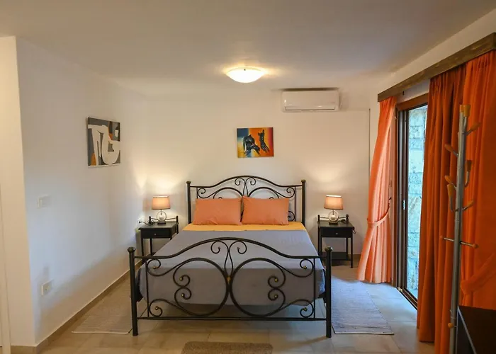 αριων Village & Lägenhet Nafplion