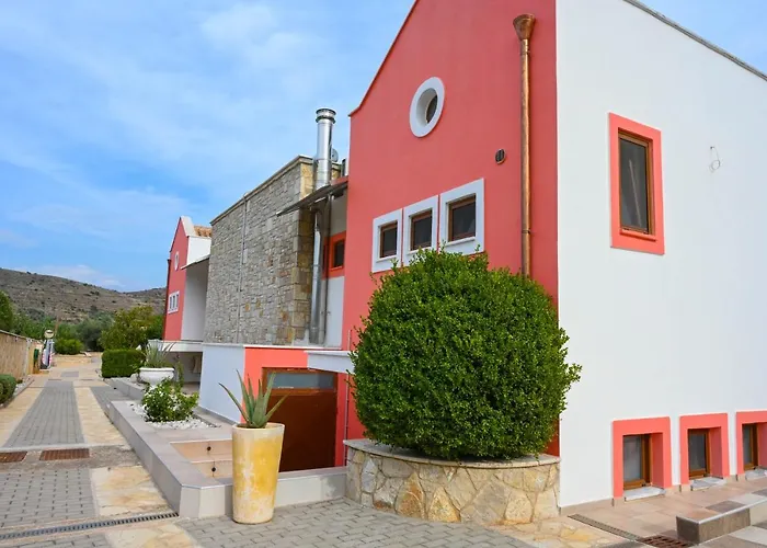 αριων Village & * Náuplia