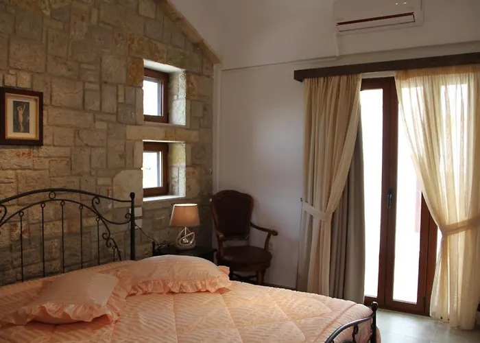 αριων Village & Apartamento